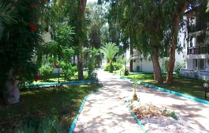 Hotel Ganita Village